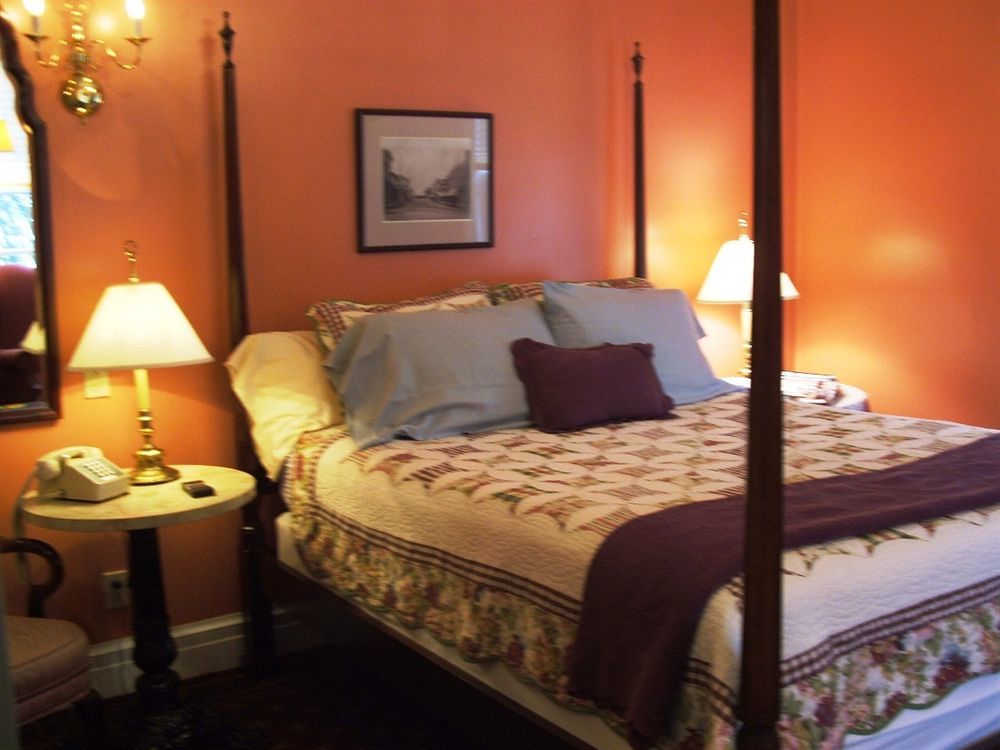 The Rochester Inn Sheboygan Falls Pokoj fotografie